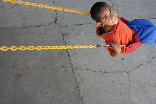 Lalo es uno de los más pequeños de los 85 niños del orfanato. Adolfo Flores / El Nuevo Sol