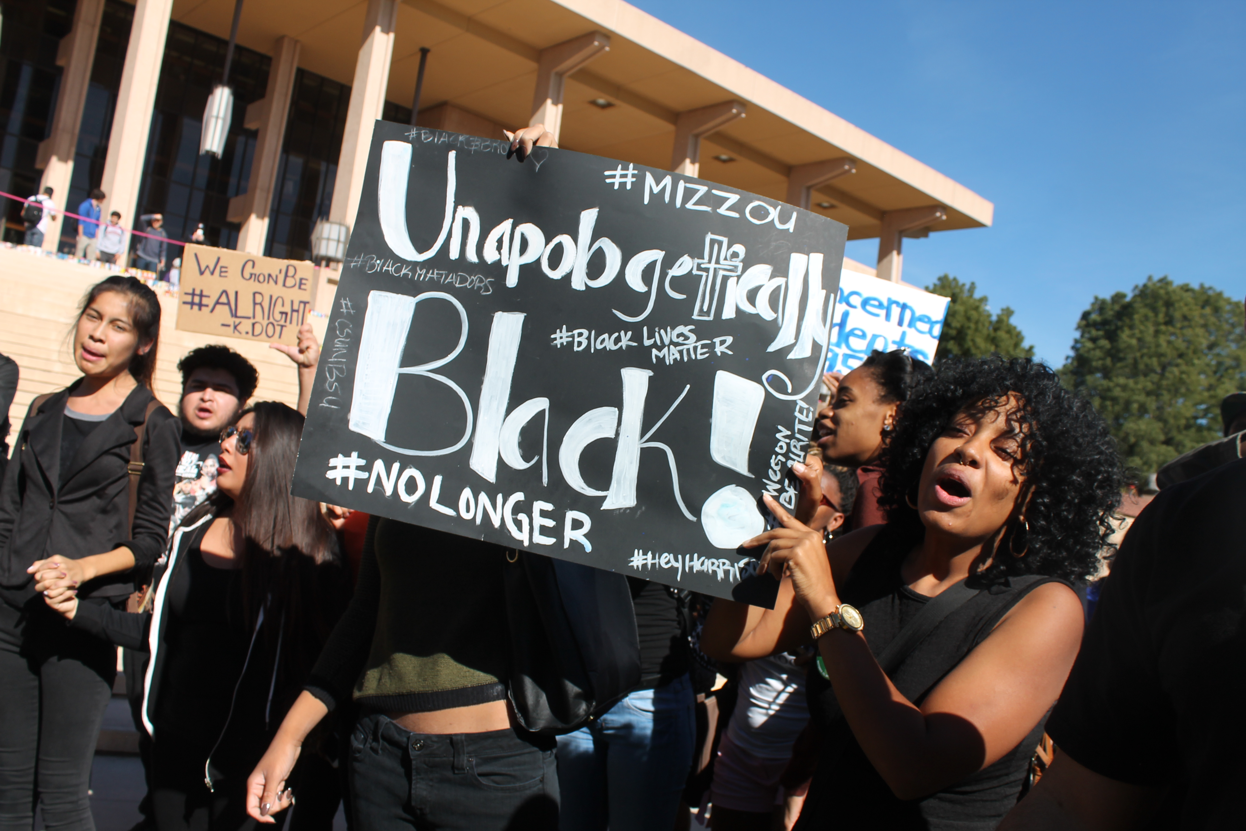 Students in solidarity with #Mizzou